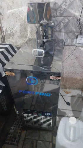 Máquina de picolé e sorvete conjugada