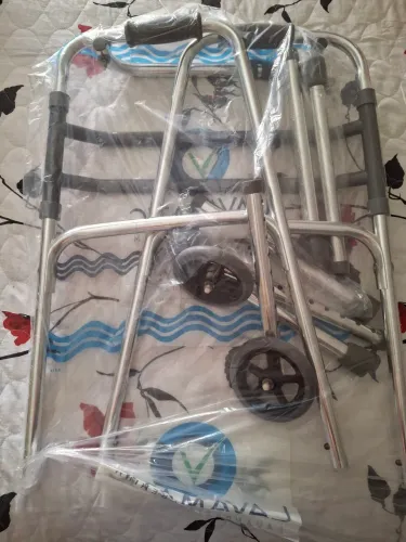VENDE-SE UM ANDADOR NOVO ADULTO 
