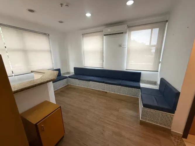 Sala Comercial Completa | Recepção Ampla | Vaga | Elevador