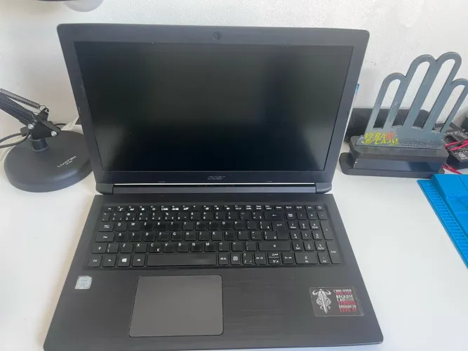 Notebook acer aspire 5 core i3, 4gb ssd 120
