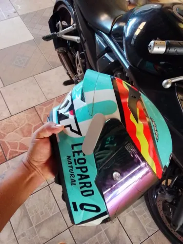 Capacete KYT leopard N 58 semi novo