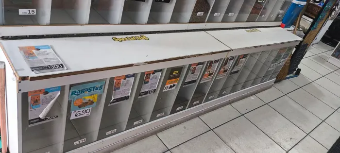 Expositor de ração 350 reais negociável