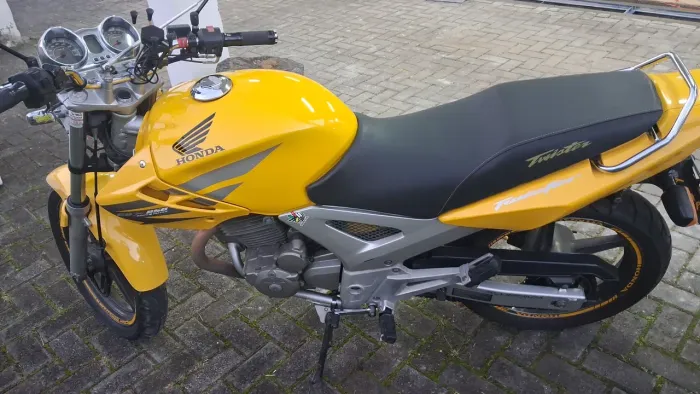 CBX TWISTER 250