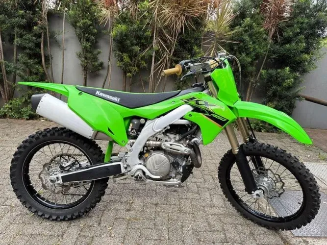 KAWASAKI KX 450 F 2022