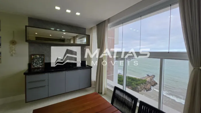 Aluguel de Apartamento de Luxo na Praia do Morro em Guarapari-ES: 3 Quartos, 2 Salas, 2 Ba