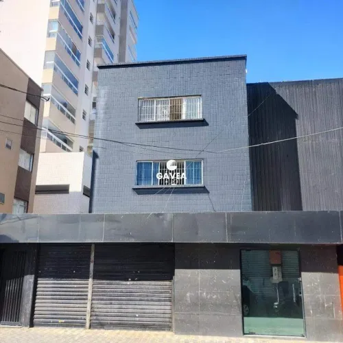 Prédio à venda no Ocian em Praia Grande.