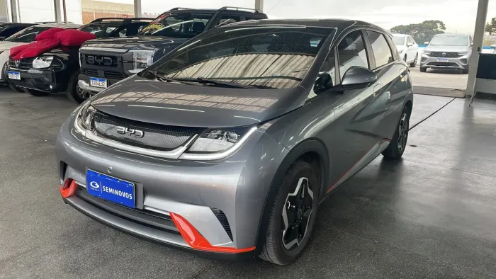 BYD Dolphin EV (Elétrico) 2025