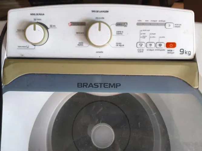 Lavadora de Roupas Brastemp 9KG 220V (REPARO)