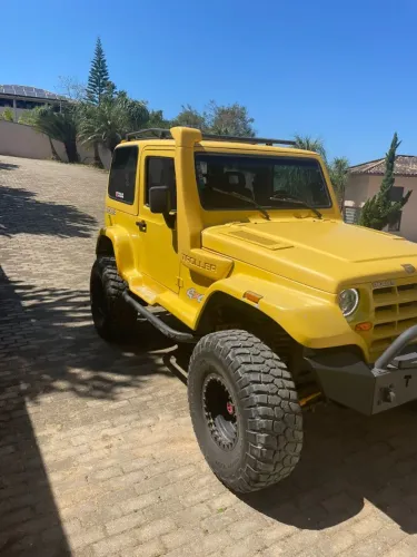 Troller T-4 4X4 2.8 TB Int. Cap. Rígida Diesel 2005