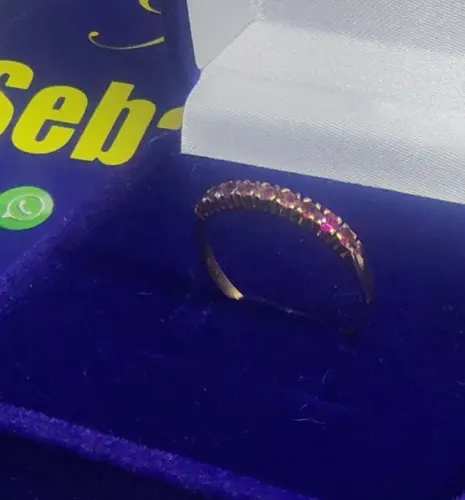 Meia Alianças Anel  Rubi Ouro 18 Kilates Peso 0.80 Gramas 1 mm                            