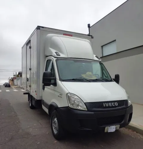 Iveco Daily Chassi 35s14 3.0 16V Diesel Mec. (e5) 2015