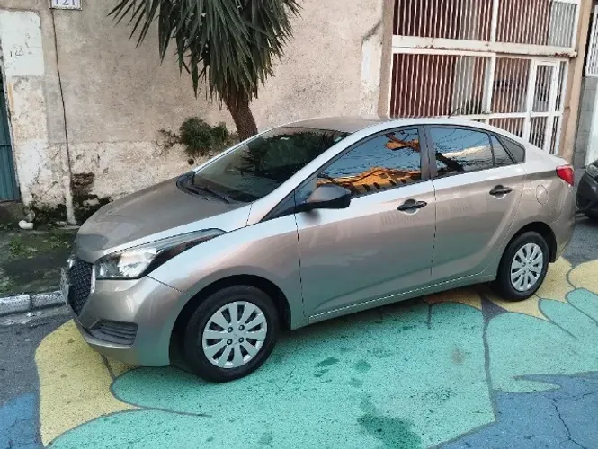 Hyundai HB20S Unique 1.0 Flex 12V Mec. 2019