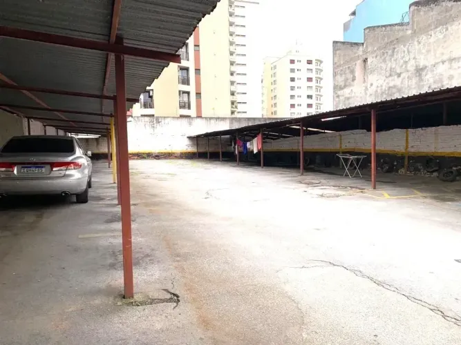 TERRENO LEGALIZADO PARA ESTACIONAMENTO