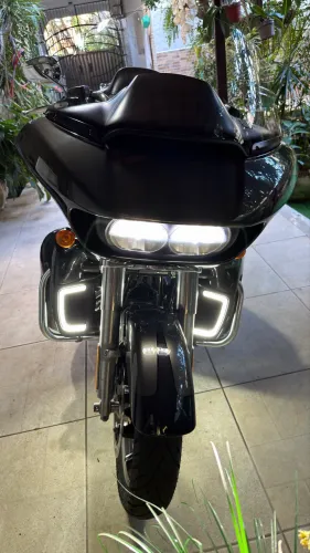 Road Glide Ultra 2019 impecável
