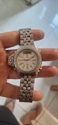 Vendo relógio citizen Altichron raridade funcionando mais o digital está ruim