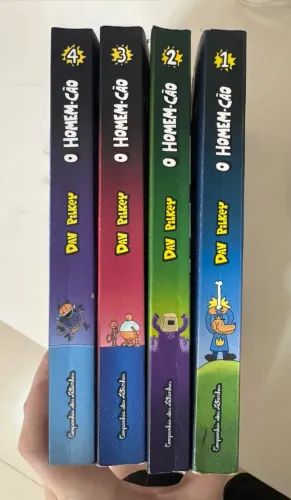 Coleção O Homem-Cão - volumes 1, 2, 3 e 4