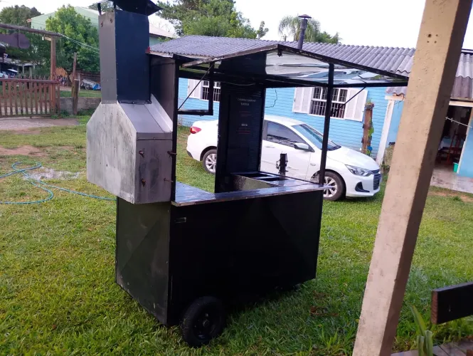 Carrinho de churrasquinho 