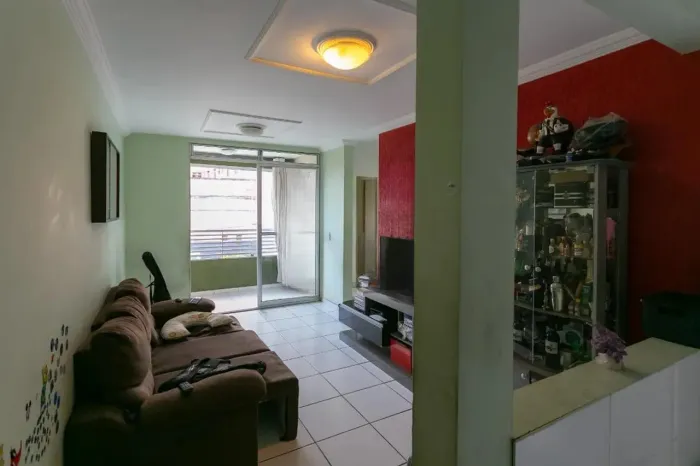Apartamento à Venda - Graça, 2 Quartos, 70 m2