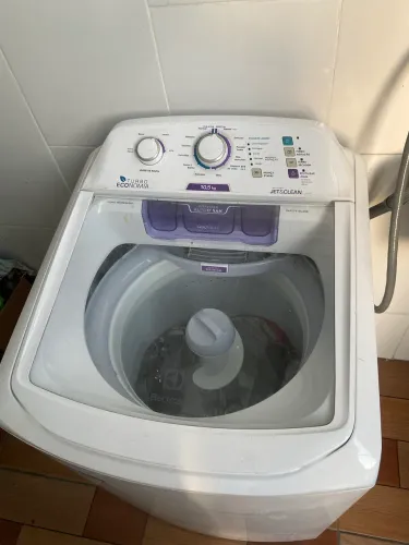 Máquina de lavar roupas