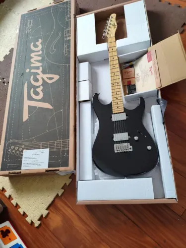 GUITARRA TAGIMA STELLA H2 BRASIL NA CAIXA