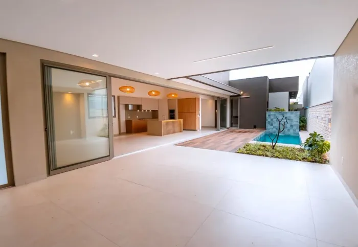 Casa com 3 dormitórios à venda, 221 m² por R$ 2.600.000,00 - Residencial Villaggio III - B