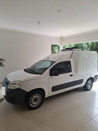 Fiat Fiorino Furgão Work. Hard 1.4 Flex 8V 2P 2017