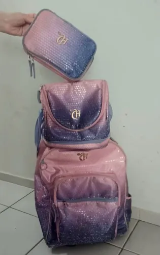 Mochila com Rodinha Paetê + Lancheira Térmica Rosa + Estojo - Kit Capricho Paetê