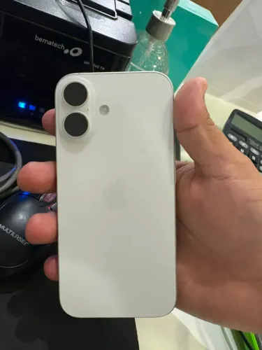 iPhone 16 128GB Branco