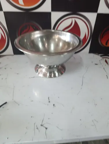 champanheira de aço inoxidável tenho 1 unidade disponível também conhecida como balde gelo