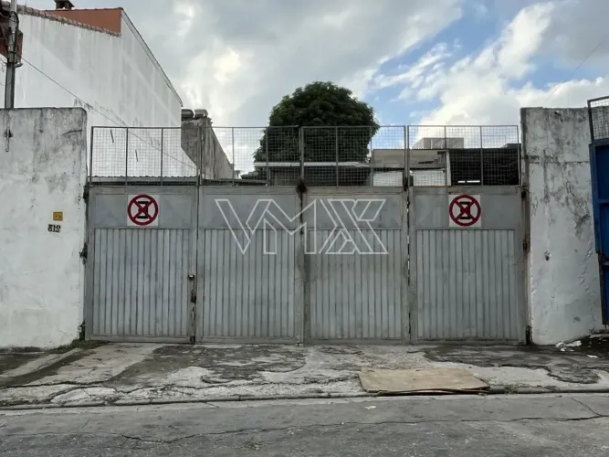 Galpão Comercial para Locação no Parque Novo Mundo  400m² com Plataforma e Escritório