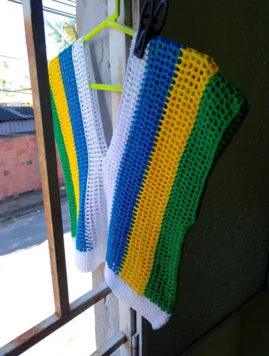 Camisas em crochê