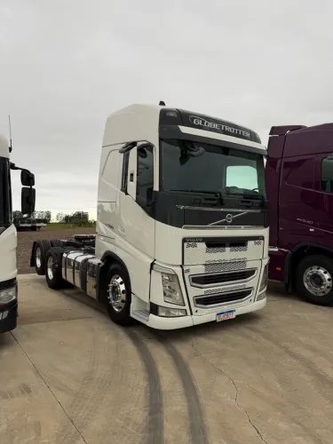 Volvo FH500 6x2 Globetrotter