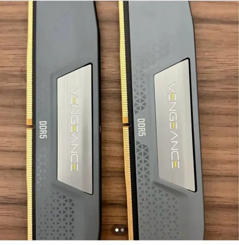 Memória dd5 8gb corsair