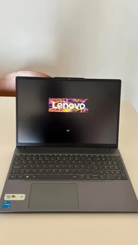 Notebook Lenovo ideaPad Slim 3 i5