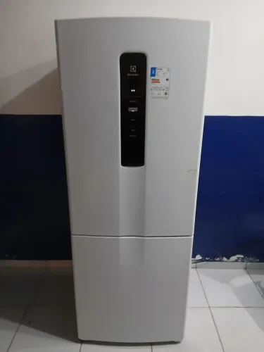 Geladeira ELECTROLUX IB7