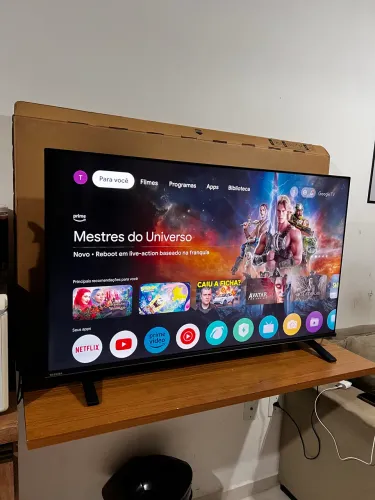 Vendo Smart tv 4k 50 polegadas novíssima