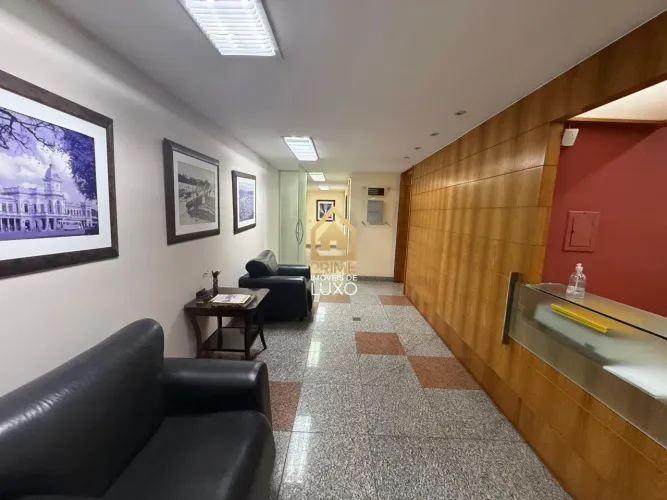 Salas à venda com 315m2 no bairro de Lourdes