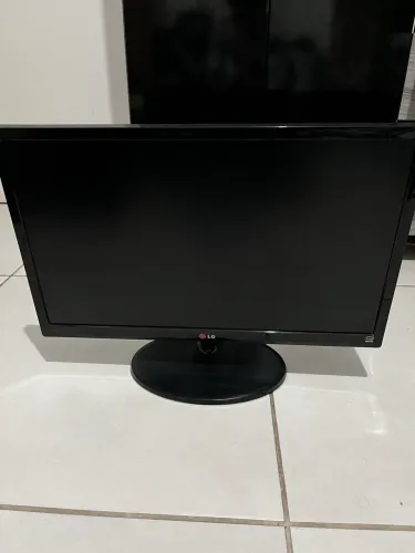 Monitor LG 23 Full HD - HDMI, DVI e VGA | Excelente Estado