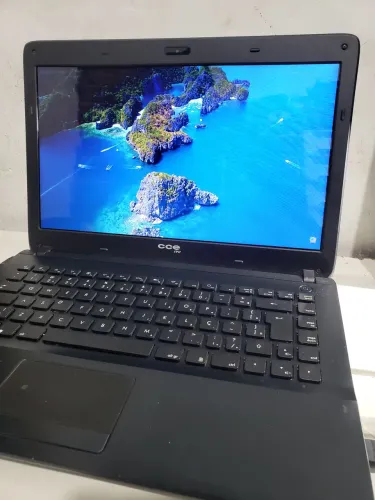 Vendo Notebook CCE/ Intel Dual core/320 Gigas HD/ 4 Gigas Memória.
