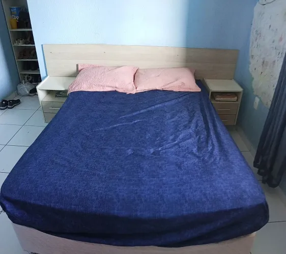 Cama box de casal com colchão de mola