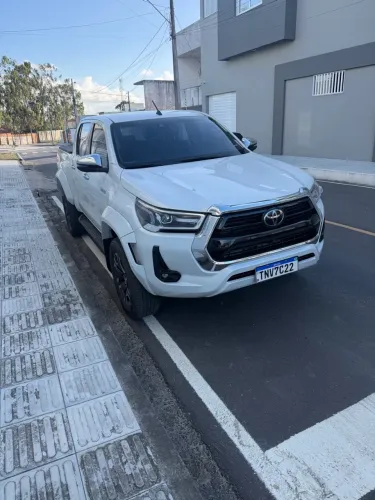 Toyota Hilux CD SRX Plus 4X4 2.8 TDI Die. Aut. 2025
