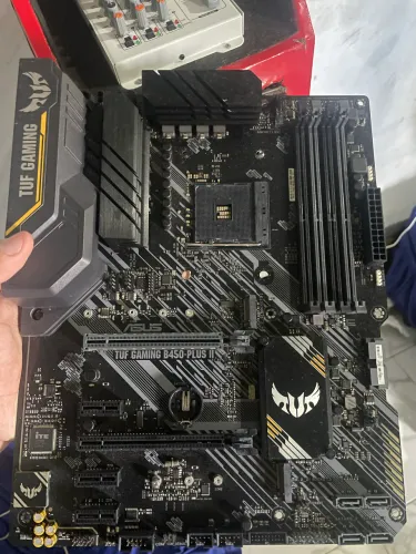 B450m + mic mesa fifine + mousepad Logitech 