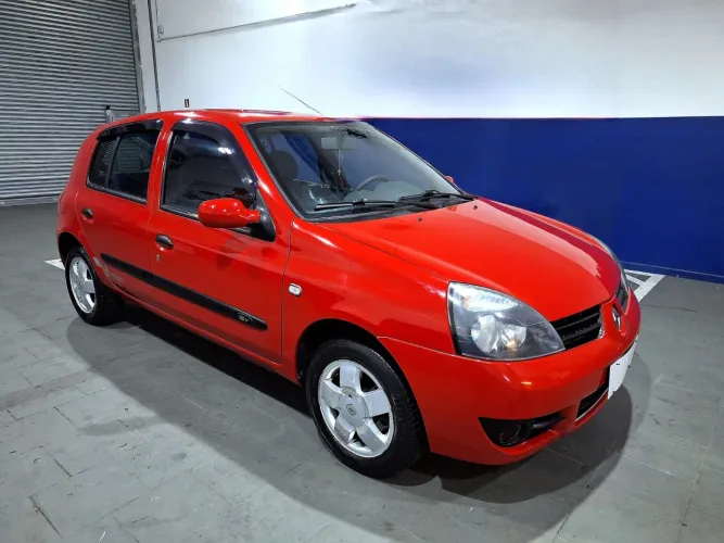 Renault Clio Hi-flex 1.0 16V 5P 2011