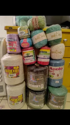 Barbantes para artesanato; lote com 14 unidades. 