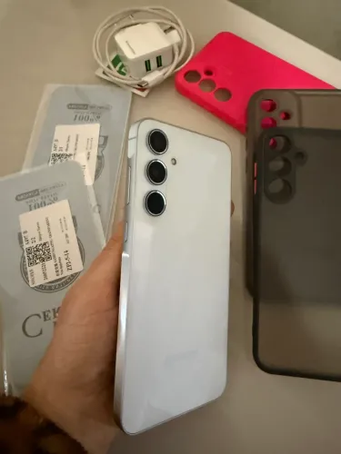 Vendo celular novíssimo