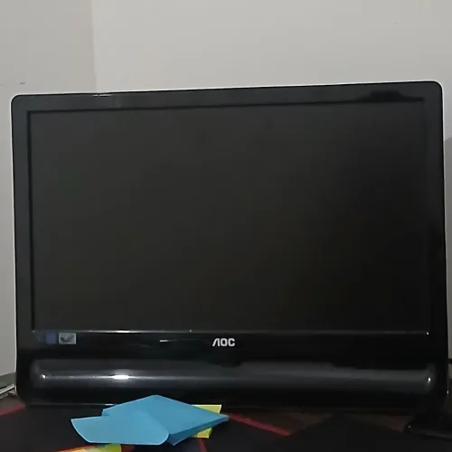 Tela de computador AOC usada
