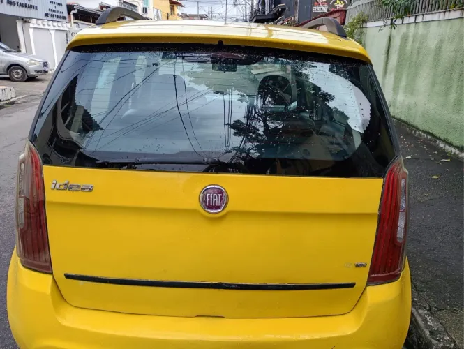 Fiat Idea Essence 1.6 Flex 16V 5P 2012