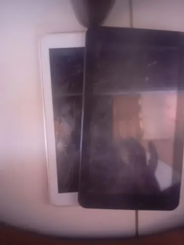 Tablet retirada de peças