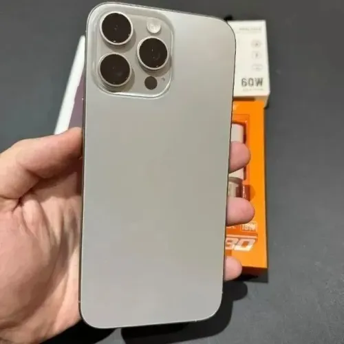 iPhone 16 Pro Max Natural! Impecável! Estado de novo! Acc cartão! Atenção, OPORTUNIDADE!