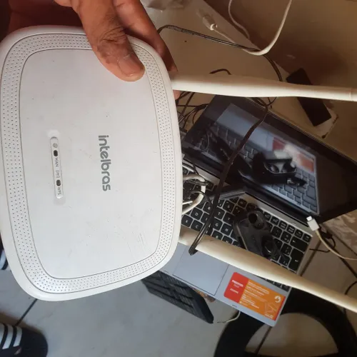 Roteador Wi-Fi Intelbras 4 portas 2 antenas 